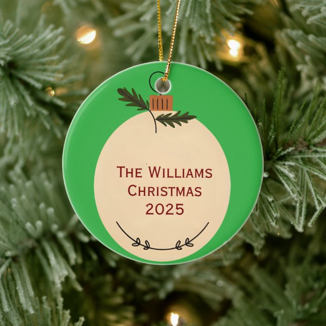 The Family Name Christmas 2025 Elegant Script  Keramik Ornament (Baum)