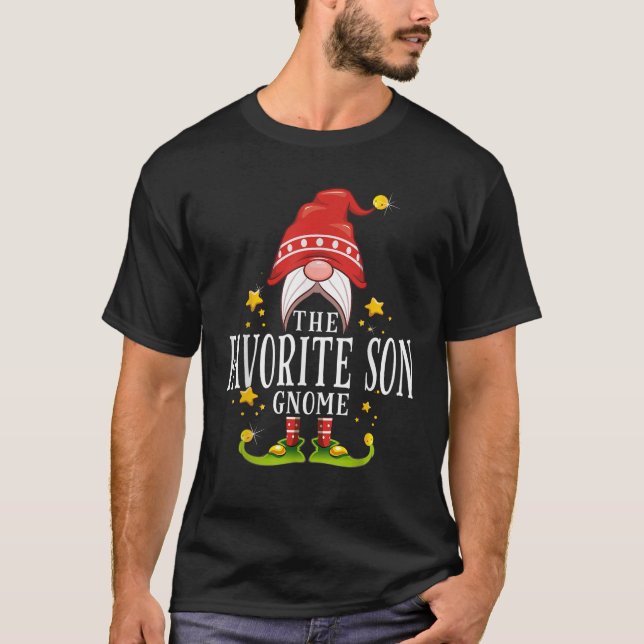 The Favorite Son Gnome Christmas Matching  T-Shirt (Vorderseite)