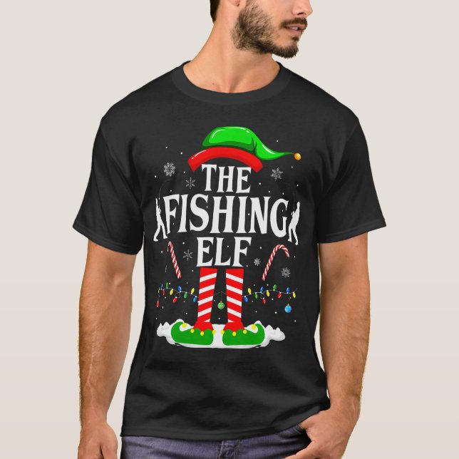 The Fishing Elf Xmas Funny Fisherman Christmas Fis T-Shirt (Vorderseite)