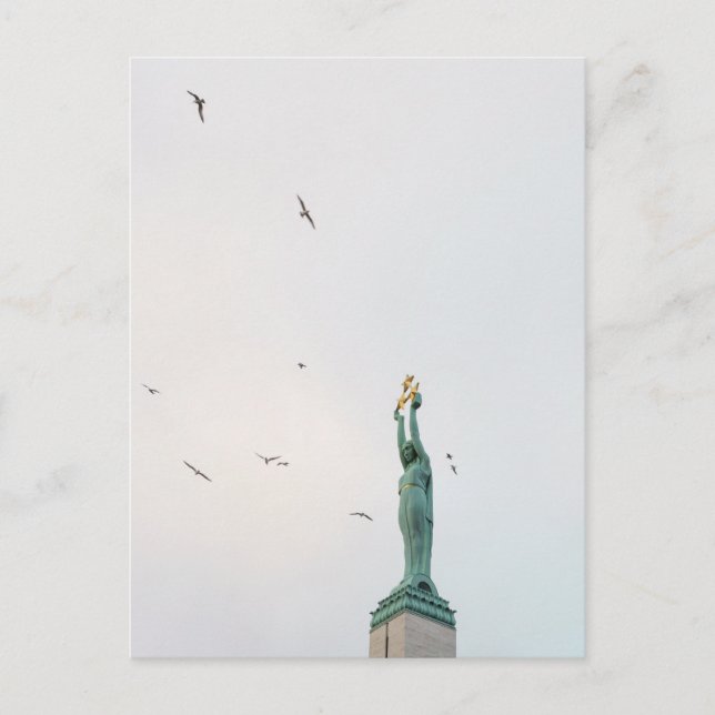 The Freedom Monument in Riga, Latvia Postkarte (Vorderseite)
