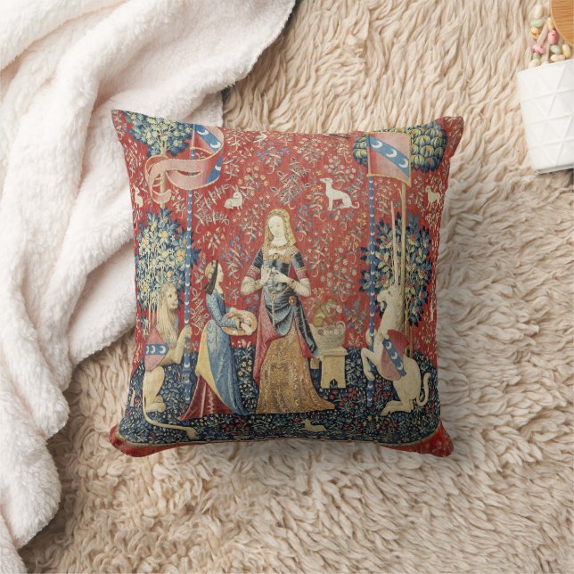 The Lady and the Unicorn (Smell) Throw Pillow Kissen (Decke)