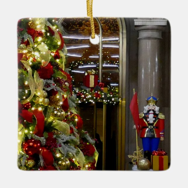 The Lotte New York Palace Christmas - Keramikornament (Vorderseite)