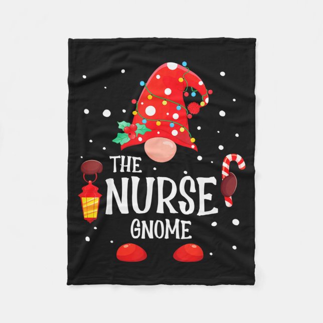 The Nurse Gnome Matching Family Christmas Gnome Pa Fleecedecke (Vorderseite)