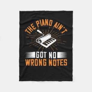 The Piano Ain’t Got No Falrong Notes 03 Fleecedecke
