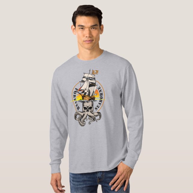 The Pirate of Seaborne (BLK Text) | Men Long Sleev T-Shirt (Vorne ganz)