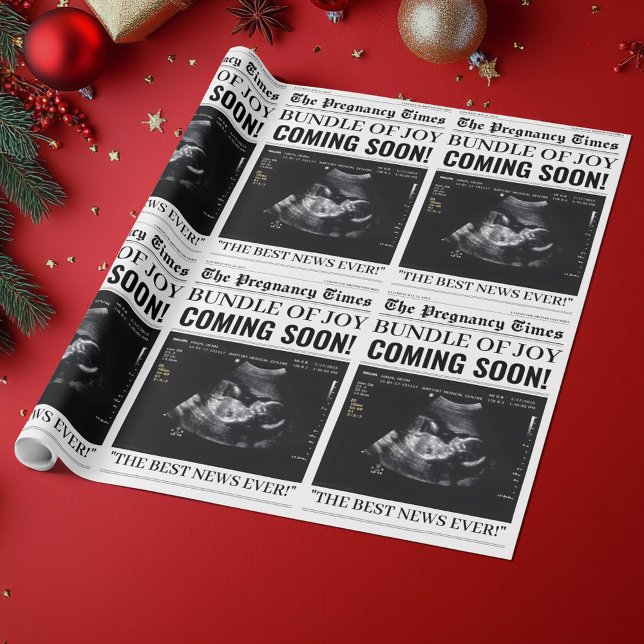 The Pregnancy Times Newspaper Custom Baby Photo Geschenkpapier (Von Creator hochgeladen)