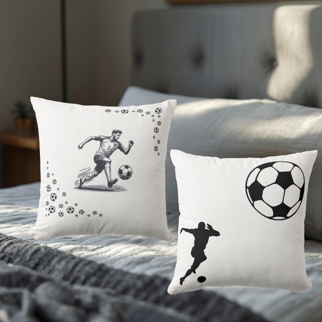 The World of Football Throw Pillow Kissen (Von Creator hochgeladen)