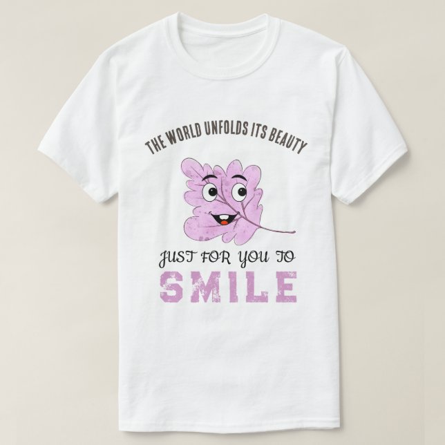 "The World Unfolds Its Beauty" Purple Smiling Leaf T-Shirt (Design vorne)