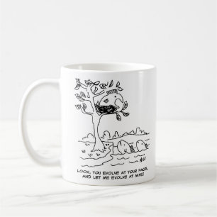 Theorie der Evolution. Fischen in einem Nest Kaffeetasse