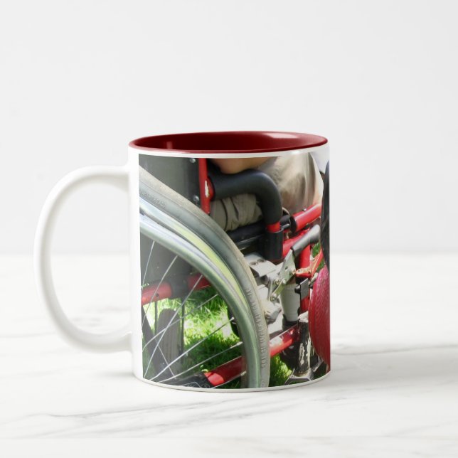 THERAPIE-HUNDElabrador-FOTO Zweifarbige Tasse (Links)