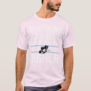 Theta NU XI "heben Sie höher" UnisexShirt an T-Shirt