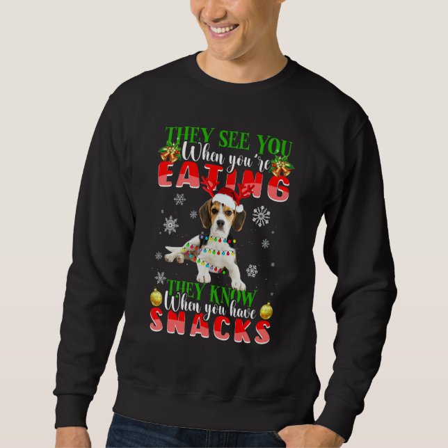 They See You Eating Christmas Reindeer Santa Beagl Sweatshirt (Vorderseite)