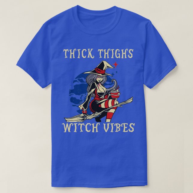 Thick Thighs Hexe Vibes Ramen Noodle Kostümhalle T-Shirt (Design vorne)