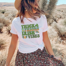 Thick Thighs Irish Vibes, Patrick's Day T - Shirt