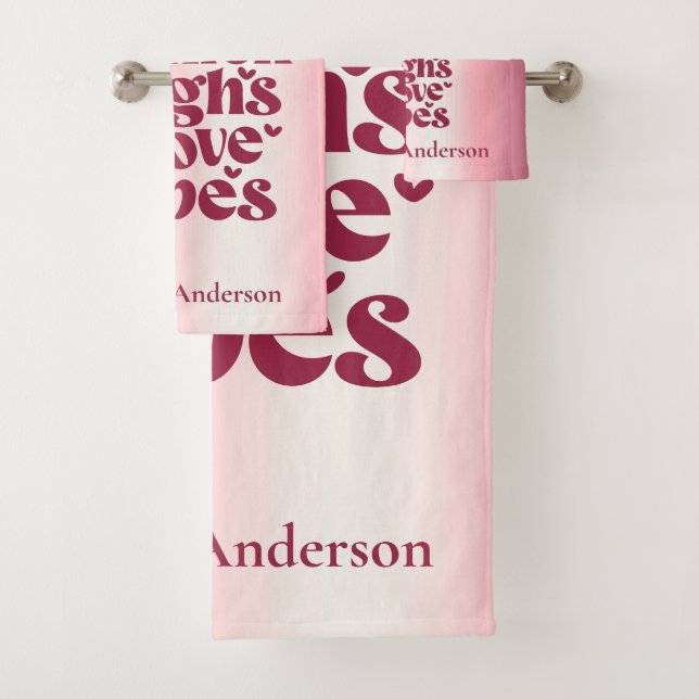 THICK THIGHS & LIEBE VIBES VALENTINES GLITZER TROP BADHANDTUCH SET (Insitu)