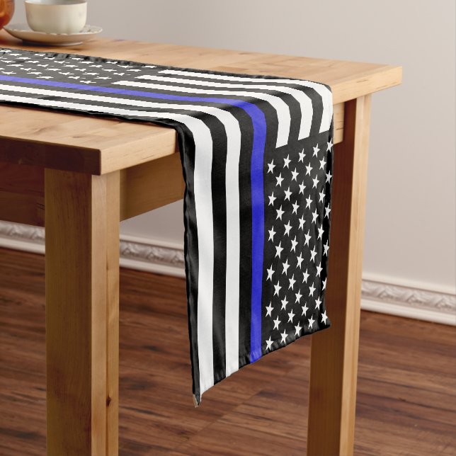 Thin Blue Line & American Flag Police / US-Büro Kurzer Tischläufer (Beispiel)