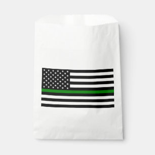 Thin Green Line Flag: Patriotische Veteranen des M Geschenktütchen