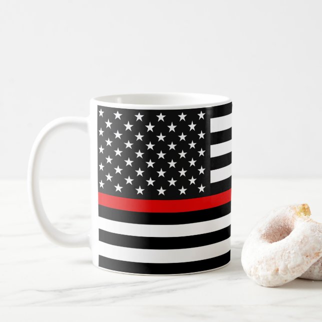 Thin Red Line American Flag Tasse (Mit Donut)