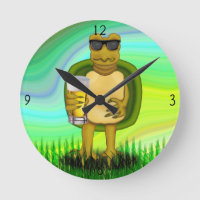Thirsty Turtle Round Clock