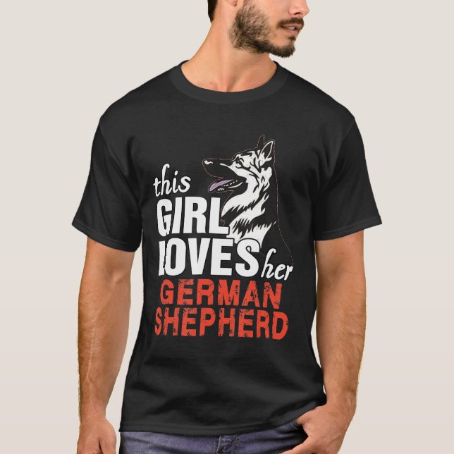 This Girl  Her German Shepherd T-Shirt (Vorderseite)