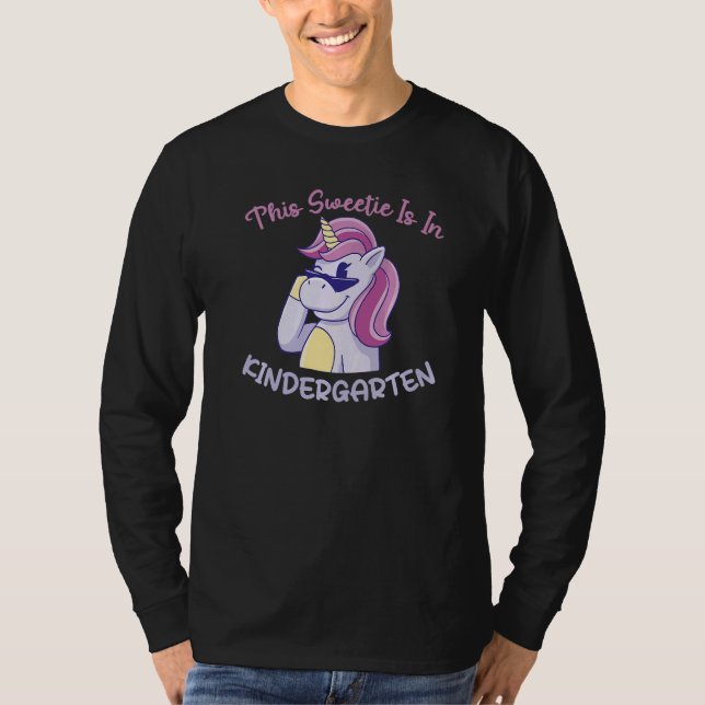 This Sweetie is in Kindergarten   T-Shirt (Vorderseite)