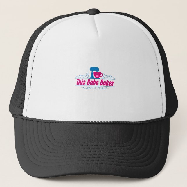 ThisBabeBakes_CustomLogoDesign_Opt4.png Truckerkappe (Vorderseite)