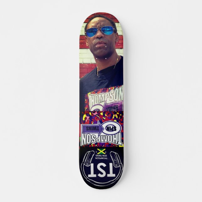 THOMPSON SPIN TWINS DINO Skateboard, 7¾ Zoll Deck Skateboard (Vorne)