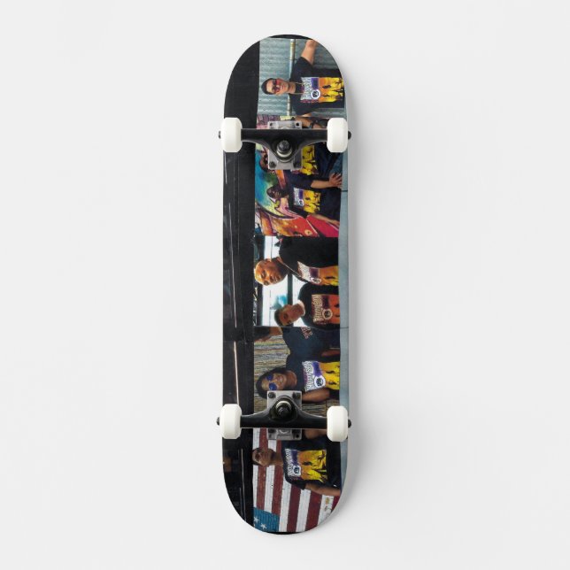 THOMPSON SPIN TWINS (OFFIZIELLE MERCHANDISE) TOUR SKATEBOARD (Vorderseite)