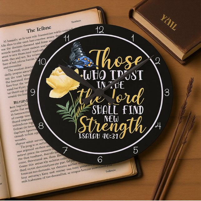 Those Who Trust In The Lord Butterfly And Rose  Runde Wanduhr (Von Creator hochgeladen)