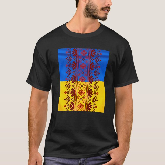 Thread-Stickerei - Ukrainisches Volksmuster T-Shirt (Vorderseite)