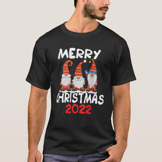 Three Gnomes Matching Family Merry Christmas 2022  T-Shirt (Vorderseite)