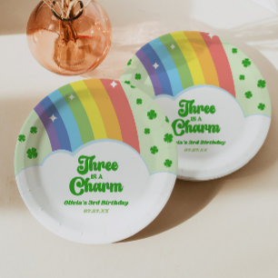 Three Is A Charm Regenbogen 3. Geburtstagsfeier Pappteller