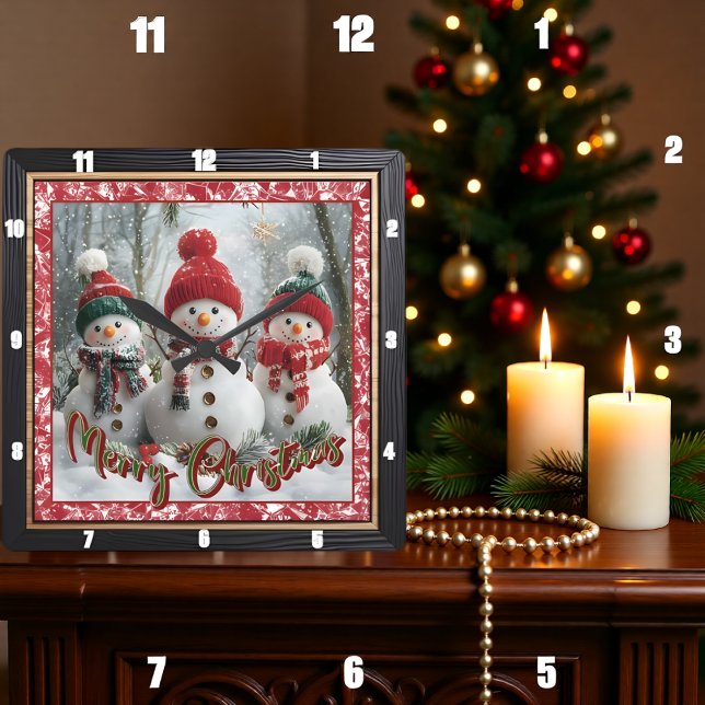 Three Snowmen Merry Christmas Quadratische Wanduhr (Von Creator hochgeladen)
