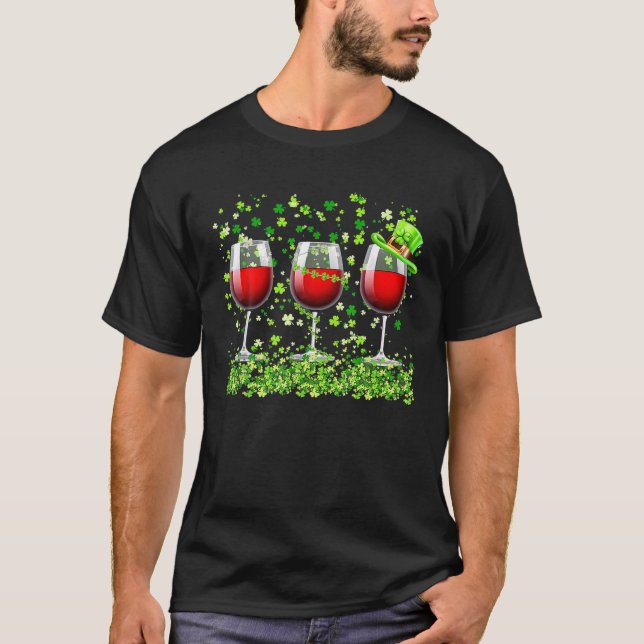 Three Wine Glasses Clover Kleeblatt St Patrick Day T-Shirt (Vorderseite)