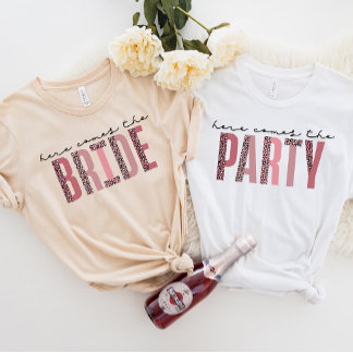 TIA Brautparty T-Shirt, Hier kommt das Party T-Shirt