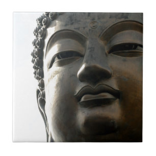 Tian Tan Buddha Face nah Fliese