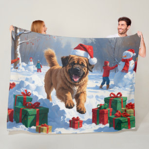 Tibetan Mastiff läuft mit Weihnachtsmut im Schnee Fleecedecke