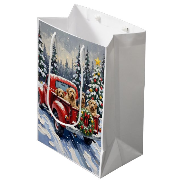 Tibetan Terrier Christmas Red Truck Holiday Mittlere Geschenktüte (Vorderseite Schrägansicht)