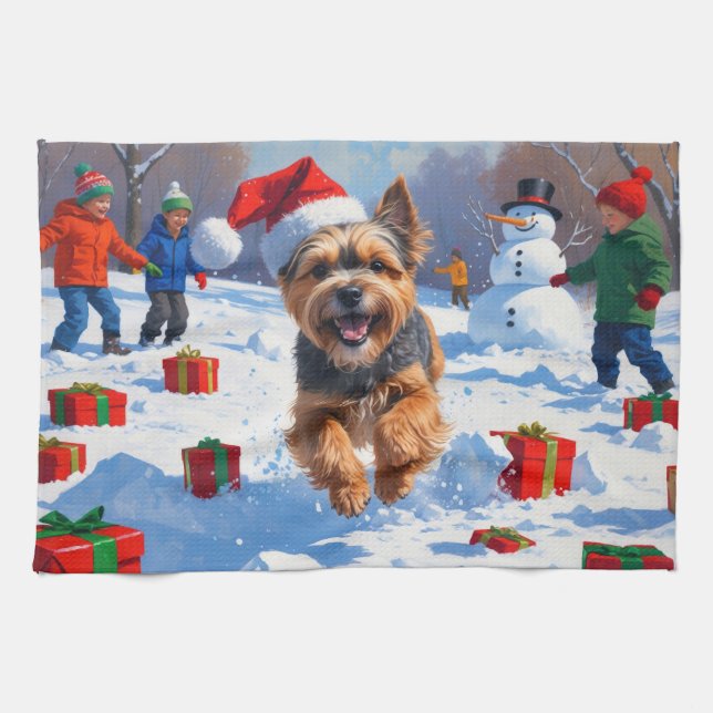 Tibetan Terrier läuft mit Weihnachtshut im Schnee Geschirrtuch (Horizontal)