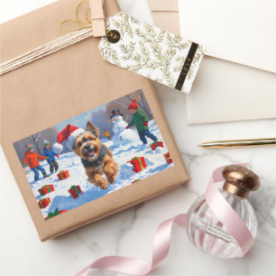 Tibetan Terrier läuft mit Weihnachtshut im Schnee Rechteckiger Aufkleber