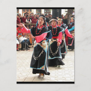 Tibetische Tänzer in traditioneller Tracht Postkarte