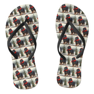 Tibetischer Mastiff Hund in Schneeweihnachtszeit Flip Flops