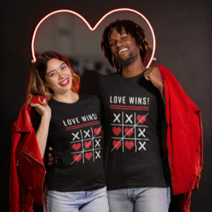 Tic Tac Toe Liebe gewinnt Geburtstag Valentinstag T-Shirt