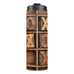 tic-tac-toe oder Noughts and crossgame - Vintag Thermosbecher