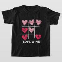 Tic-Tac-Toe zum Valentinstag Liebe siegt
