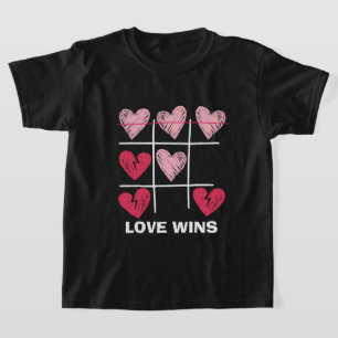 Tic-Tac-Toe zum Valentinstag Liebe siegt T-Shirt