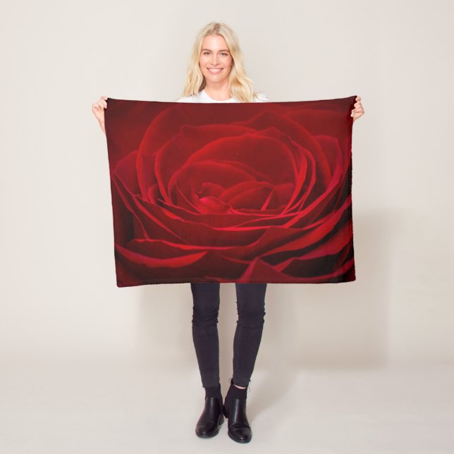 Tief rote Rose auf schwarz Fleecedecke (Beispiel)