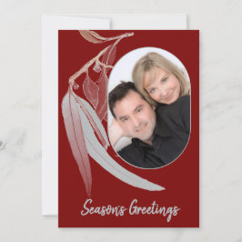 Tief rote und weiche grüne Blätter - minimale Weih Feiertagskarte