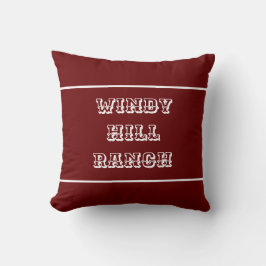 Tief roter Personalisierter Bauernhof oder Ranch-K Kissen