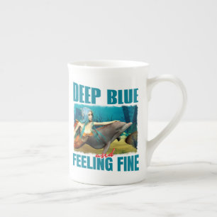 Tiefblau und die Meerjungfrau-Delfin-Kunst fühlt s Prozellantasse